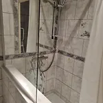 à L'étage Salle De Bains Au Rez De Chaussée Bed and breakfast 3*