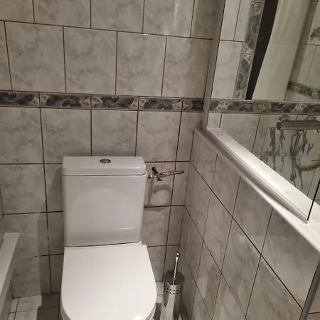 A L'etage Salle De Bains Au Rez De Chaussee (adults Only) 住宿加早餐酒店 Combaillaux