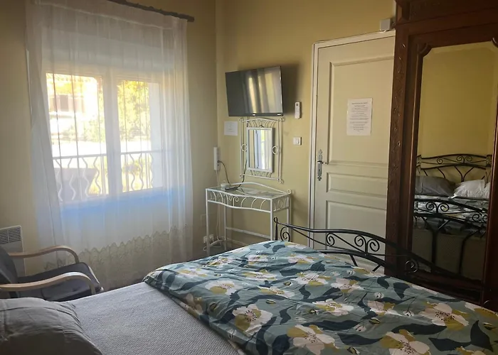 Bed & Breakfast à L'étage Salle De Bains Au Rez De Chaussée 3*